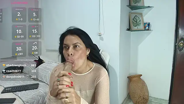 Snapshot of perla_hot4u chatting on July 2026 03:23:01 AM perla hot4u online show from July 2026 03:23:01 AM