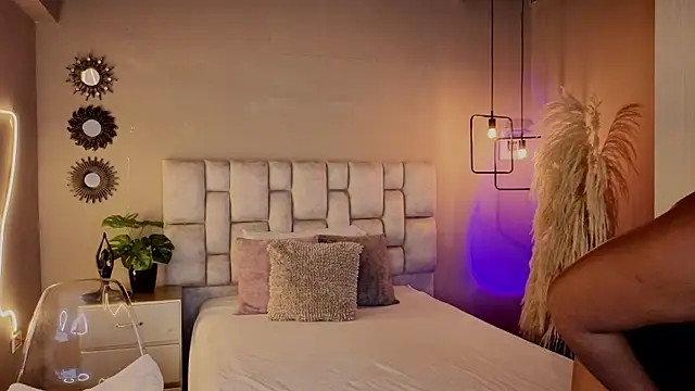 Snapshot of _liiss chatting on February 2026 11:07:01 AM liiss online show from February 2026 11:07:01 AM