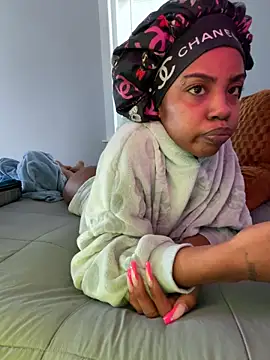 Snapshot of oshun6360 chatting on February 2026 06:27:01 PM oshun6360 online show from February 2026 06:27:01 PM