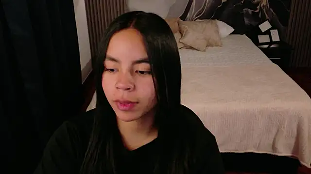 Snapshot of SofiaMante_ chatting on February 2026 09:57:02 PM SofiaMante online show from February 2026 09:57:02 PM