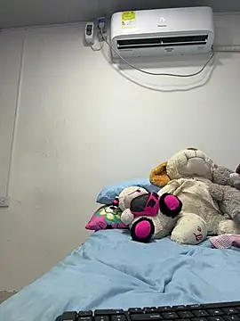 vennuss19 online show from March 2026 09:51:01 PM