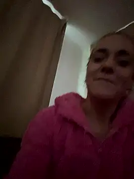 Snapshot of missconly chatting on January 2026 12:18:01 PM missconly online show from January 2026 12:18:01 PM