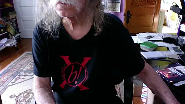 LickYourYoni online show from May 2026 08:27:01 PM