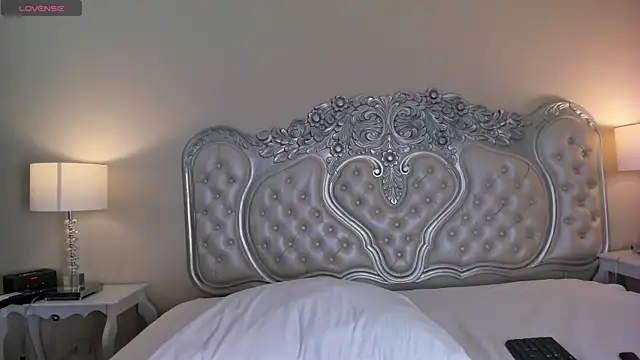 KatheOlson online show from April 2026 08:57:02 PM
