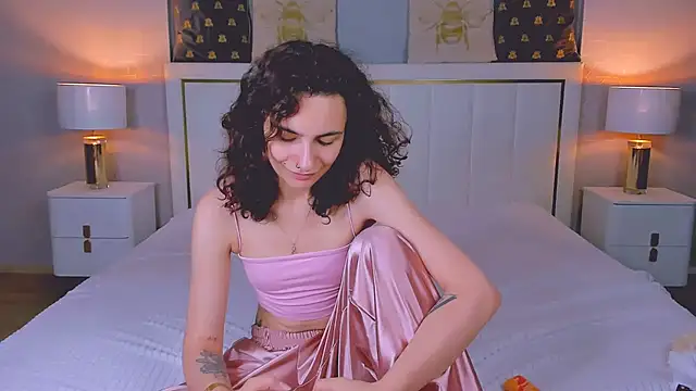Snapshot of RIANA_SI chatting on July 2026 12:48:02 AM RIANA SI online show from July 2026 12:48:02 AM