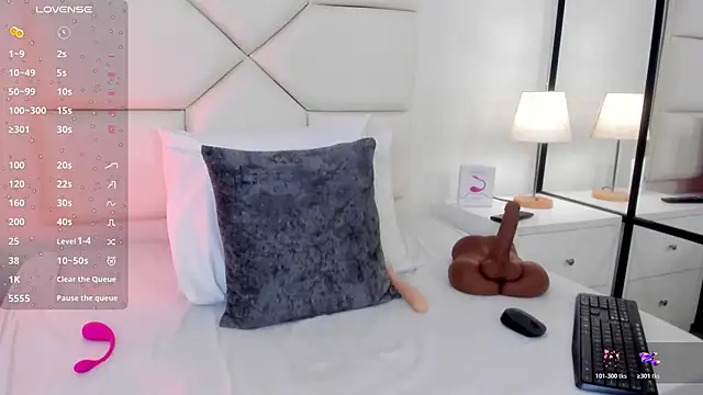 Snapshot of SofiaBank chatting on February 2026 03:11:02 AM SofiaBank online show from February 2026 03:11:02 AM