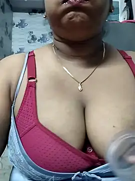 pinkisaha75 online show from May 2026 12:45:02 PM