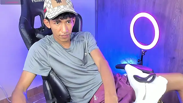 neitan miller  online show from January 2026 02:05:02 AM