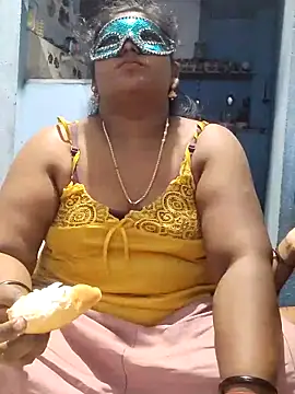 Snapshot of divyasree1431 chatting on February 2026 06:00:02 PM divyasree1431 online show from February 2026 06:00:02 PM