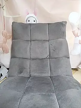 Snapshot of MiaBaba chatting on April 2026 07:48:01 PM MiaBaba online show from April 2026 07:48:01 PM