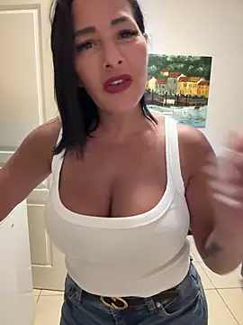 Maya-www online show from May 2026 05:54:01 PM