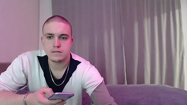 Snapshot of Eva_Alex_ chatting on February 2026 11:26:01 AM Eva Alex online show from February 2026 11:26:01 AM