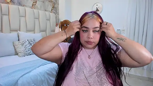 Snapshot of tatikanyx chatting on February 2026 12:25:01 PM tatikanyx online show from February 2026 12:25:01 PM