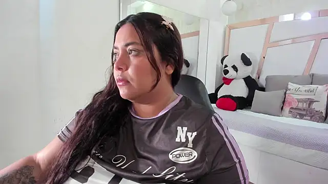 tatikanyx online show from May 2026 11:59:01 AM
