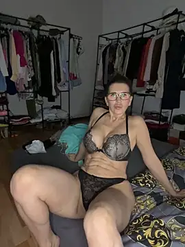 Snapshot of NaughtyMilla chatting on February 2026 04:11:02 PM NaughtyMilla online show from February 2026 04:11:02 PM