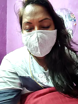 Snapshot of Tamil_Hot_Priya chatting on February 2026 12:51:02 AM Tamil Hot Priya online show from February 2026 12:51:02 AM