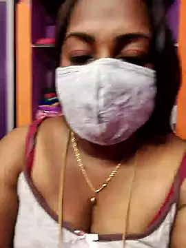 Snapshot of Tamil_Hot_Priya chatting on February 2026 11:47:01 PM Tamil Hot Priya online show from February 2026 11:47:01 PM