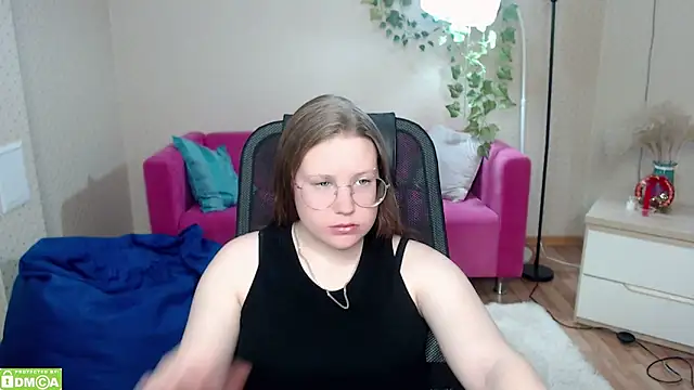 Snapshot of kuri_u chatting on February 2026 08:41:01 AM kuri u online show from February 2026 08:41:01 AM