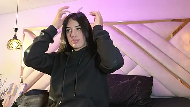 zoevg online show from February 2026 12:16:01 PM