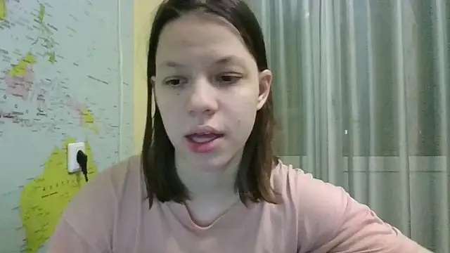 Snapshot of Paradise_Tease chatting on February 2026 06:14:01 PM Paradise Tease online show from February 2026 06:14:01 PM