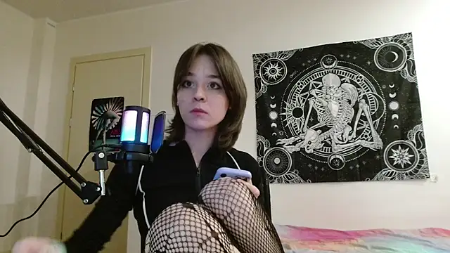 Snapshot of Mysterious_Toy chatting on January 2026 04:33:02 PM Mysterious Toy online show from January 2026 04:33:02 PM