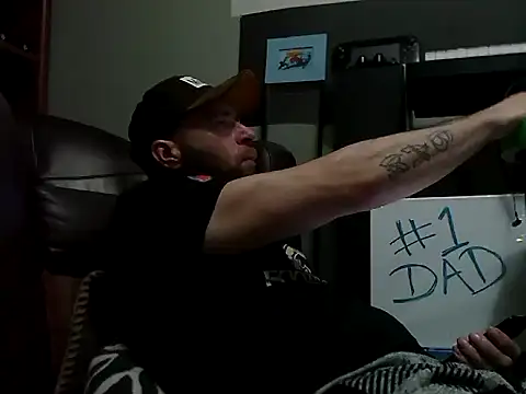 Snapshot of Numba1dad_ chatting on January 2026 03:41:01 AM Numba1dad online show from January 2026 03:41:01 AM