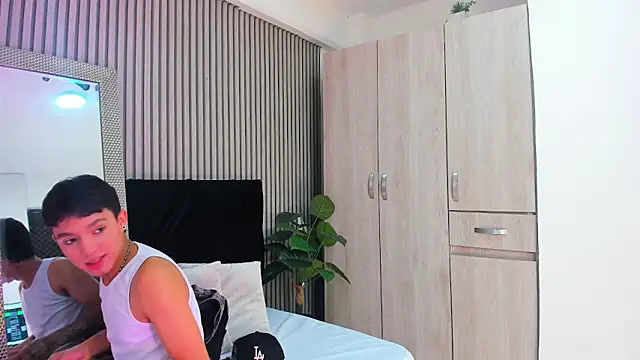 LeoHard   online show from February 2026 02:10:02 AM