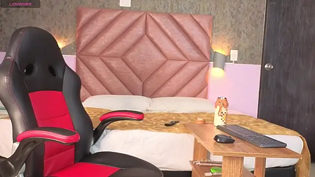 Snapshot of tabata_monroe chatting on January 2026 07:30:01 PM tabata monroe online show from January 2026 07:30:01 PM