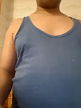 Snapshot of kingEgyptianRr chatting on April 2026 11:24:01 PM kingEgyptianRr online show from April 2026 11:24:01 PM