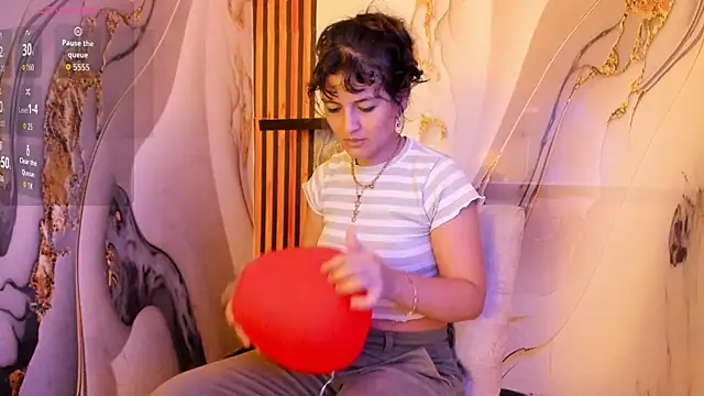 Snapshot of MiaBella18 chatting on February 2026 12:14:01 PM MiaBella18 online show from February 2026 12:14:01 PM