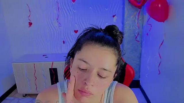 Snapshot of Harley_quinzell chatting on February 2026 08:32:02 PM Harley quinzell online show from February 2026 08:32:02 PM