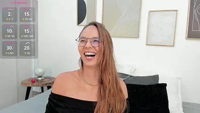 Julianneharris online show from April 2026 02:52:02 PM