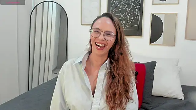 Julianneharris online show from July 2026 03:04:01 PM