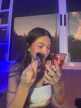 Snapshot of EmmaJhoons chatting on January 2026 11:37:02 AM EmmaJhoons online show from January 2026 11:37:02 AM