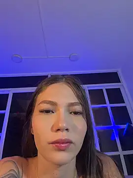 Snapshot of EmmaJhoons chatting on February 2026 12:05:02 PM EmmaJhoons online show from February 2026 12:05:02 PM