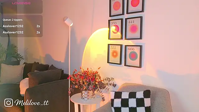 MelyTaylor  online show from April 2026 11:57:01 PM