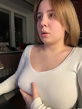 Snapshot of AnnaSeint chatting on February 2026 04:50:01 PM AnnaSeint online show from February 2026 04:50:01 PM