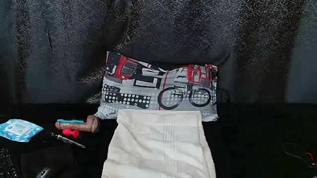 Snapshot of Amanda_April chatting on March 2026 05:12:02 PM Amanda April online show from March 2026 05:12:02 PM