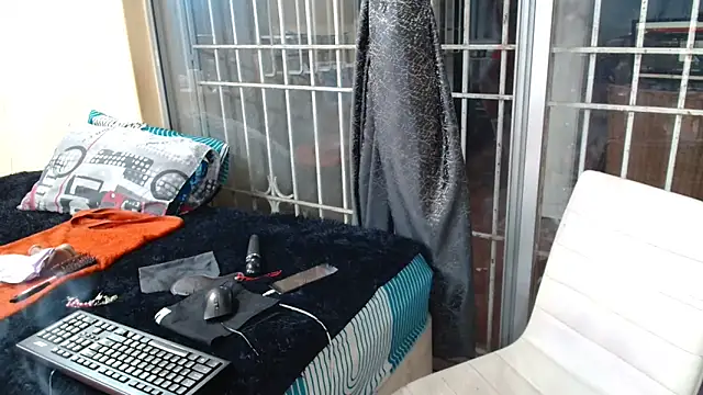 Snapshot of Amanda_April chatting on April 2026 09:05:02 PM Amanda April online show from April 2026 09:05:02 PM