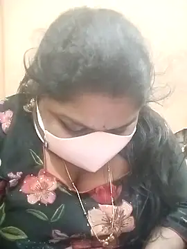 Snapshot of misammahyd chatting on January 2026 10:19:02 AM misammahyd online show from January 2026 10:19:02 AM