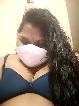 Snapshot of misammahyd chatting on February 2026 08:29:02 PM misammahyd online show from February 2026 08:29:02 PM