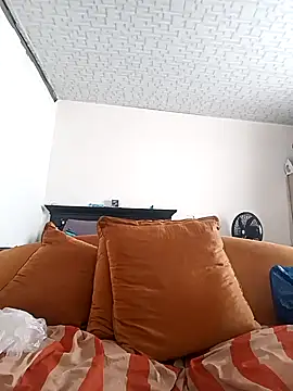 Snapshot of Winterslender chatting on February 2026 11:40:01 AM Winterslender online show from February 2026 11:40:01 AM