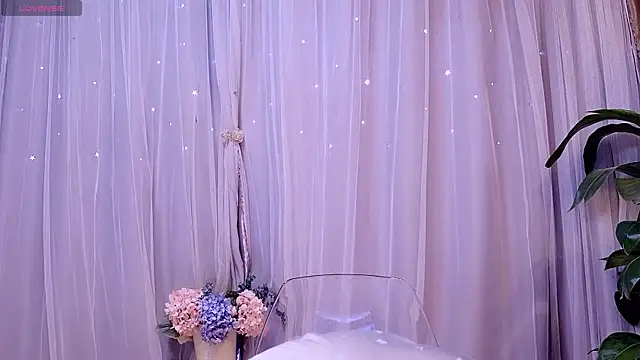 Snapshot of neinei_bao chatting on April 2026 08:19:02 AM neinei bao online show from April 2026 08:19:02 AM