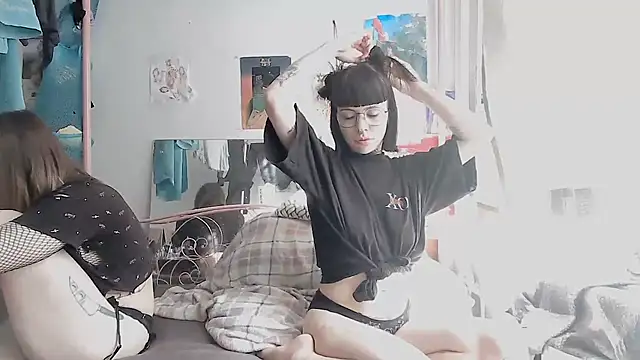 kicianiunia online show from May 2026 02:22:02 PM