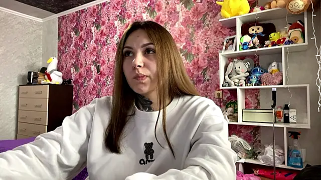 TraciBallena online show from February 2026 07:17:01 AM