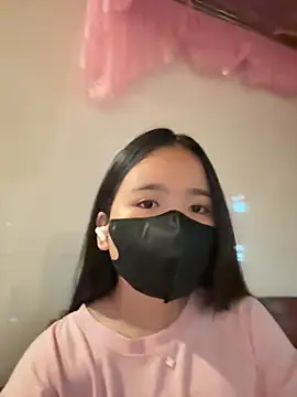 Snapshot of Gwen879 chatting on February 2026 01:15:01 AM Gwen879 online show from February 2026 01:15:01 AM