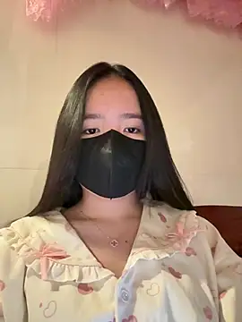 Snapshot of Gwen879 chatting on February 2026 01:22:01 AM Gwen879 online show from February 2026 01:22:01 AM