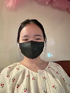 Snapshot of Gwen879 chatting on February 2026 03:22:01 AM Gwen879 online show from February 2026 03:22:01 AM