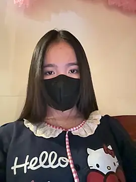 Snapshot of Gwen879 chatting on February 2026 01:14:01 PM Gwen879 online show from February 2026 01:14:01 PM