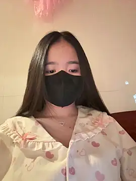 Snapshot of Gwen879 chatting on February 2026 07:56:01 AM Gwen879 online show from February 2026 07:56:01 AM